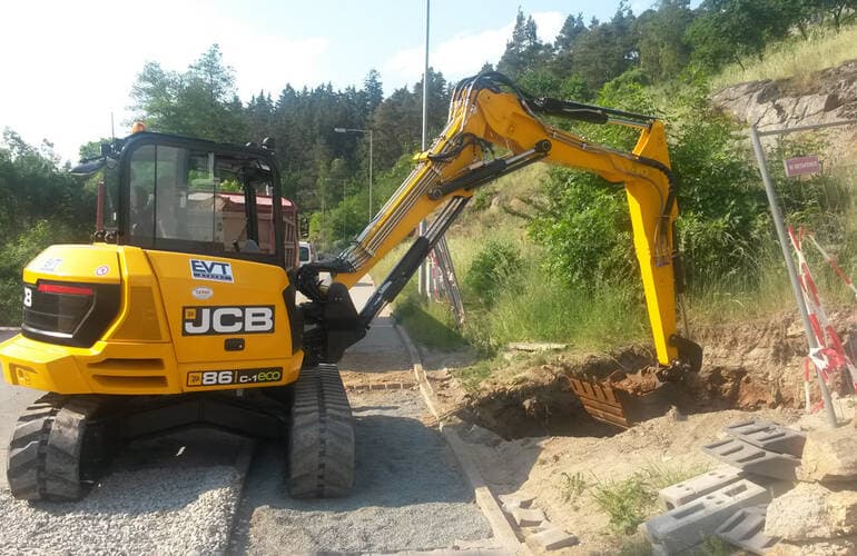 Мини-экскаватор JCB 86C-1