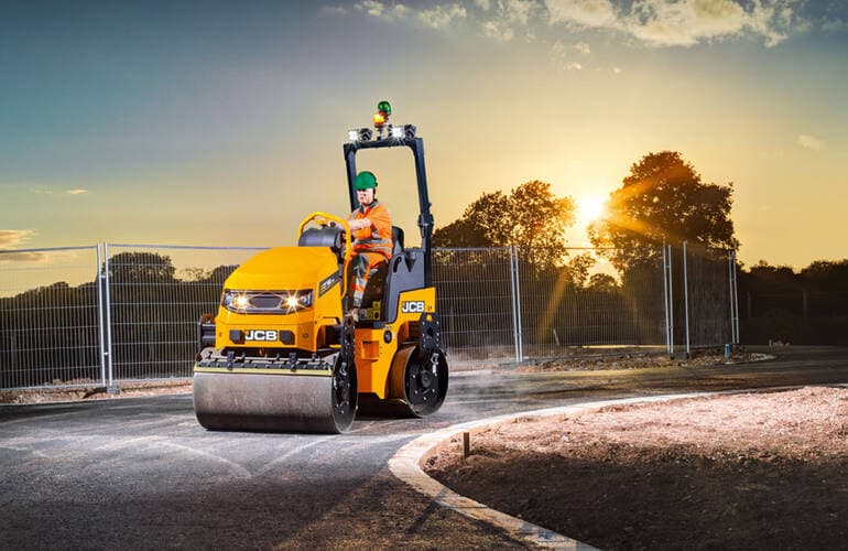 Тандемный вибрационный каток JCB CT260-100