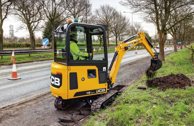 Мини-экскаватор JCB 19C-1
