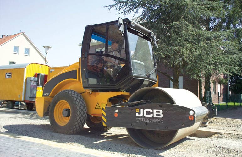Грунтовый вибрационный каток JCB VM75D