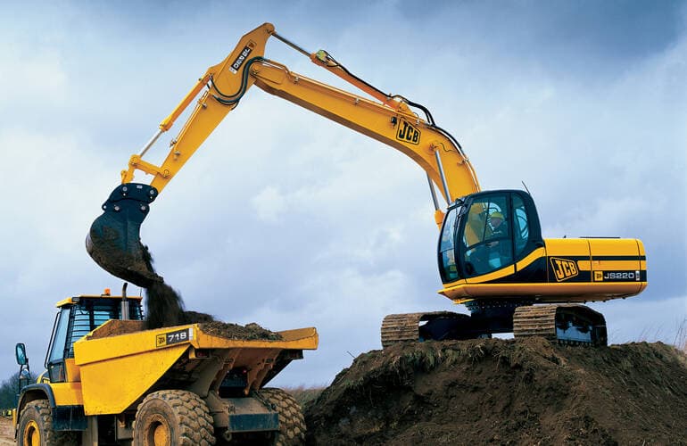 Гусеничный экскаватор JCB JS220LC