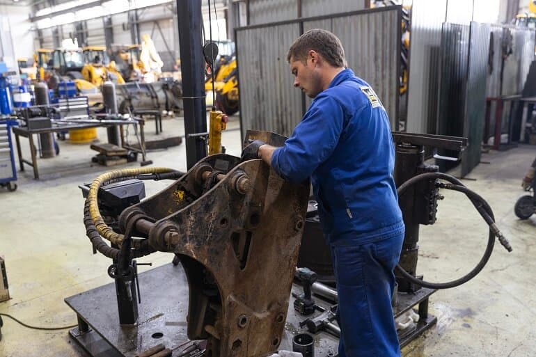 Ремонт гидромолотов (вся навеска)