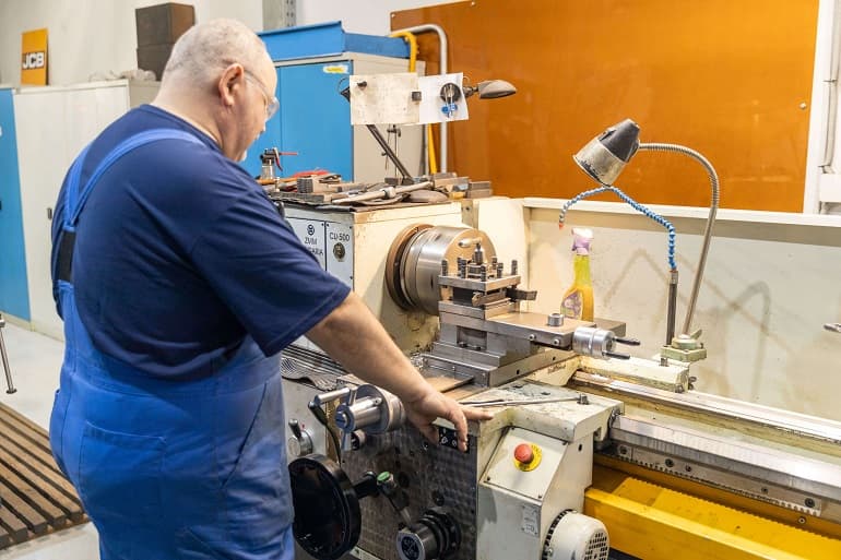 Токарно-фрезерные работы (механическая обработка)